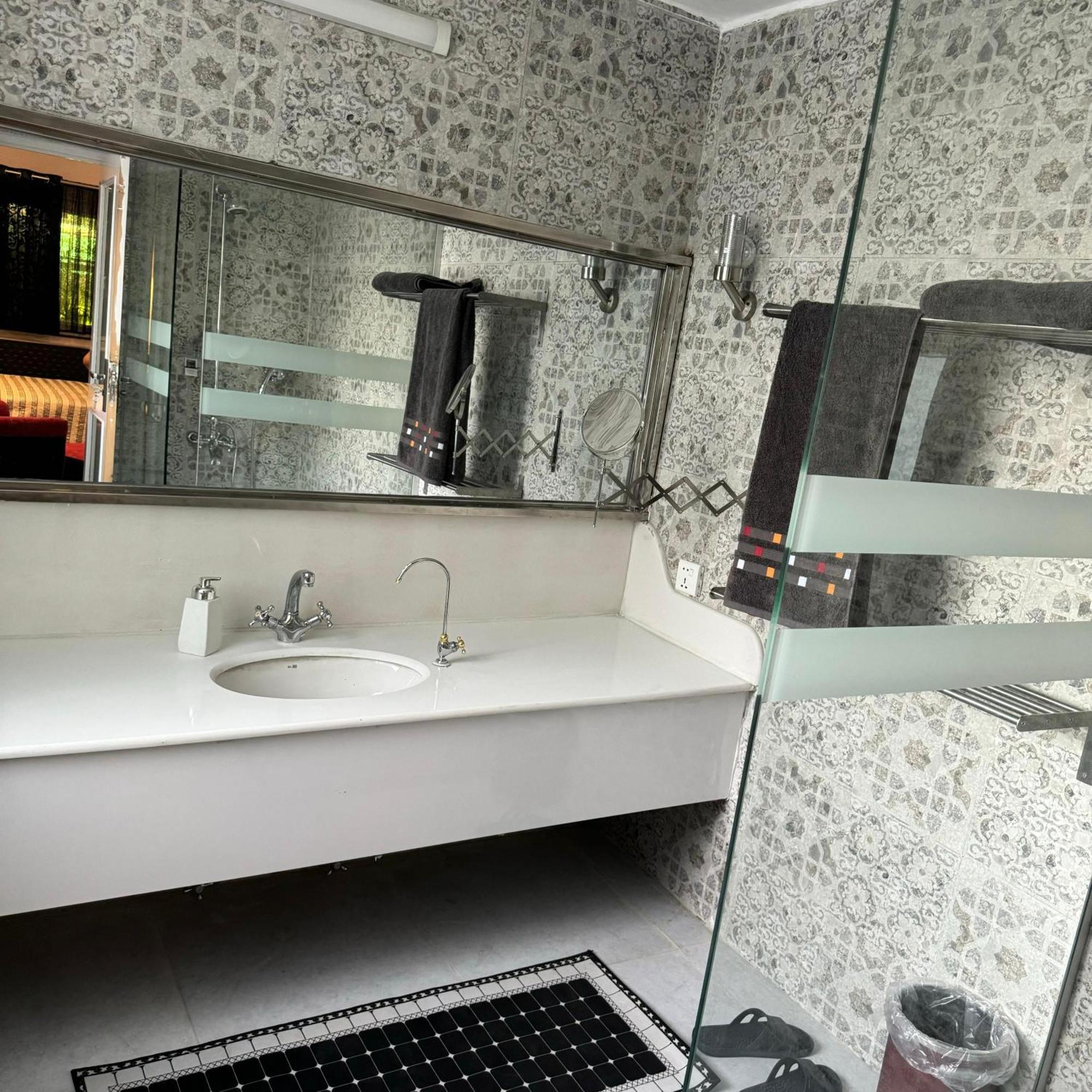 Greenlux Residency Rawalpindi Exterior photo